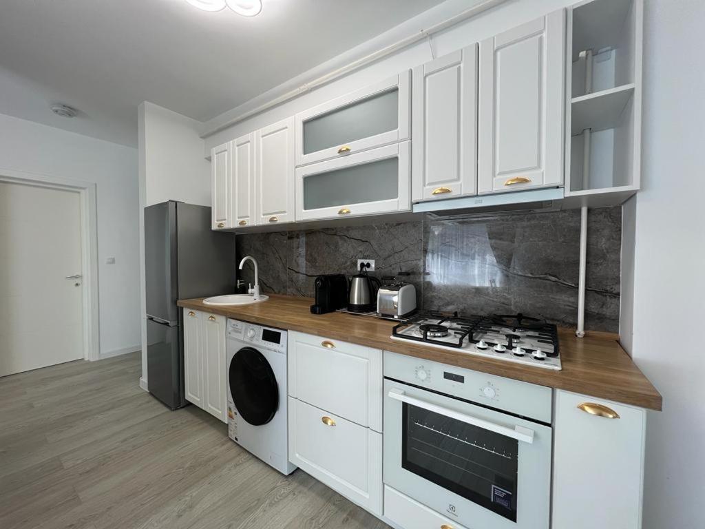 Urban Apartments And Studios - City Center Iasi Eksteriør bilde
