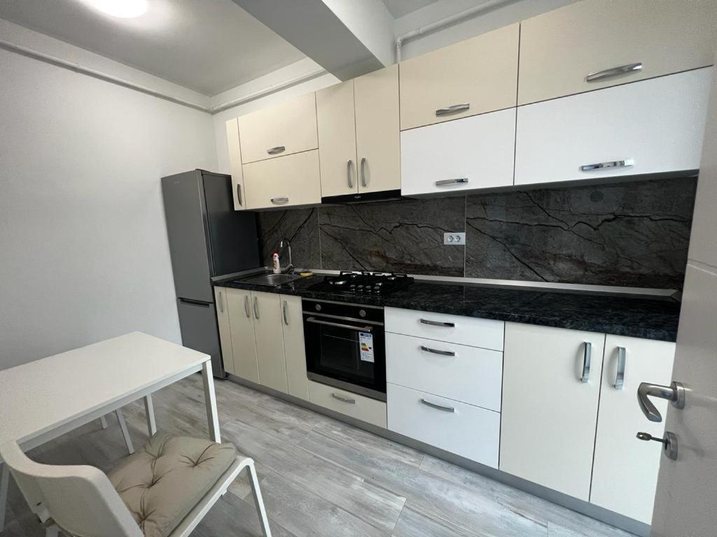 Urban Apartments And Studios - City Center Iasi Eksteriør bilde